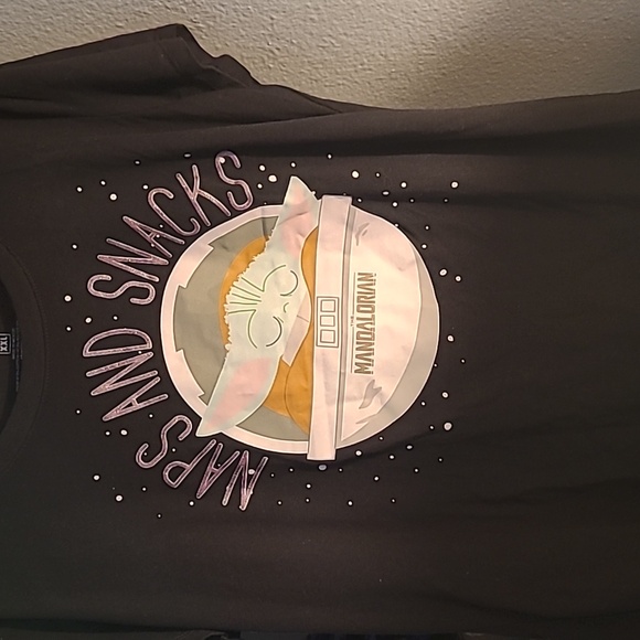 Disney Mandalorian T-Shirt! Naps and Snacks! - Picture 2 of 4